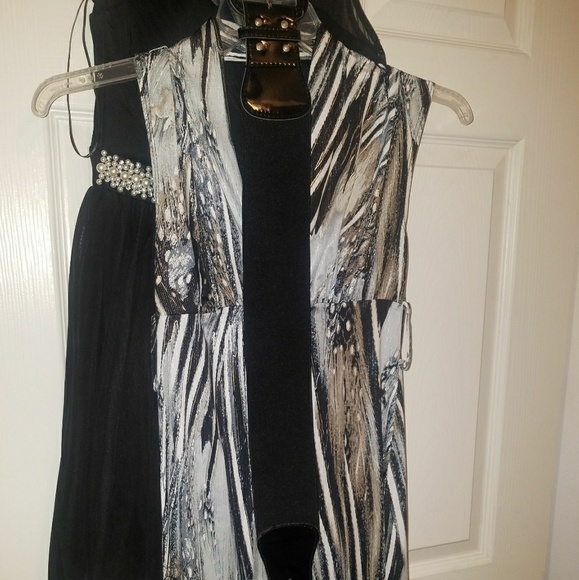 Women's Size 2 Cocktail Dress - Picture 1 of 2